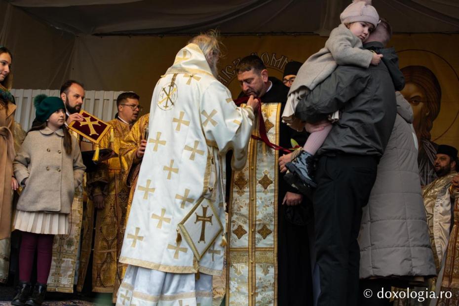 Biserica Parohiei Lupăria Cotnari, sfințită de doi arhierei / Foto: Mihail Vrăjitoru